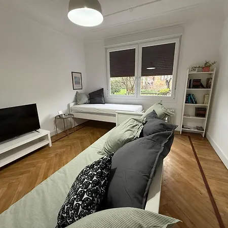 Gran Bilbao Laga Apartmán *